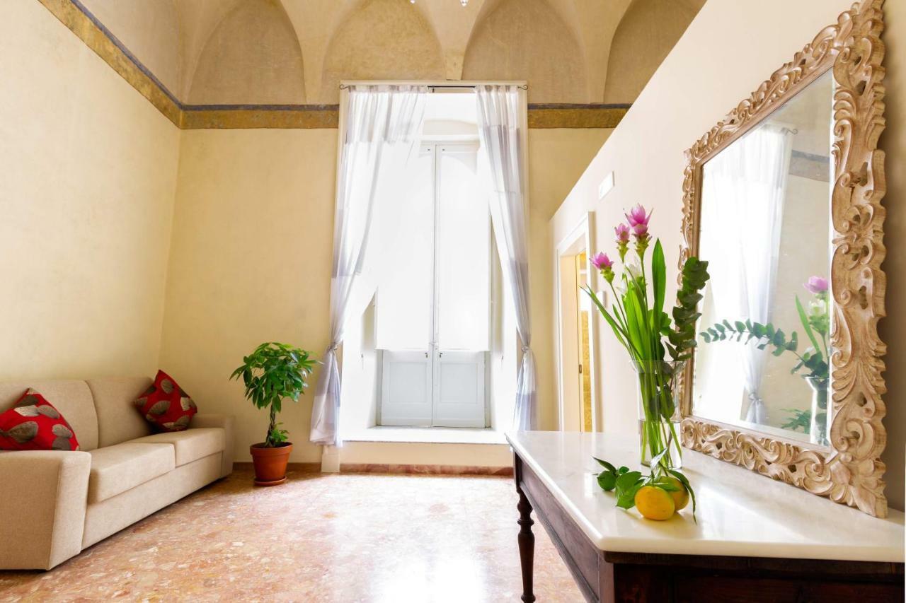 Palazzo Cariddi Bed and Breakfast Nardò Εξωτερικό φωτογραφία